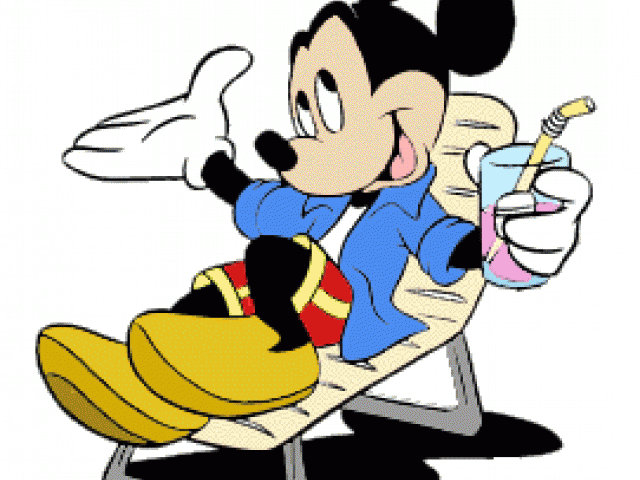 Mickey Mouse Clipart Beach - Mickey Mouse - Png Download (640x480), Png Download