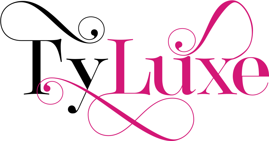 Luxury Slippers & Loungewear - The Edge Of Nowhere Clipart (1147x514), Png Download