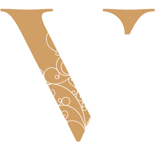 A Romance Rendered In Magnificent Jewelry By The Hands Clipart (596x842), Png Download