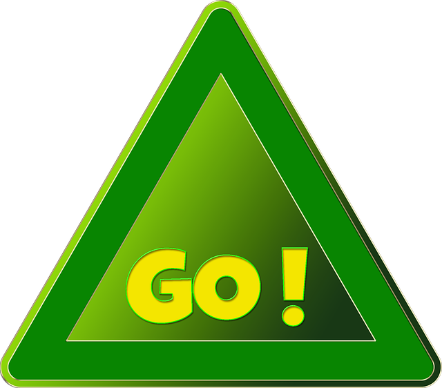 Road Sign, Attention, Shield, Los, Avanti, Before Clipart (640x562), Png Download