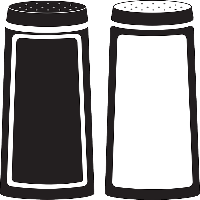 Salt Cliparts - Salt And Pepper Shakers Clipart - Png Download (600x599), Png Download