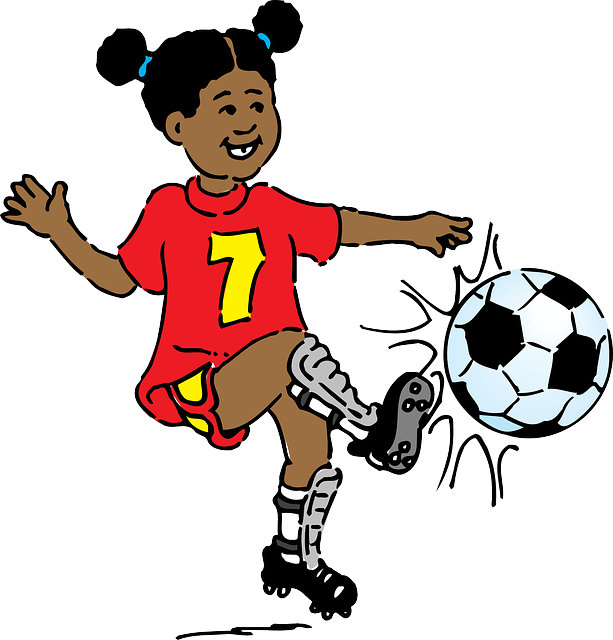 Clip Art Playing Soccer - Png Download (613x640), Png Download
