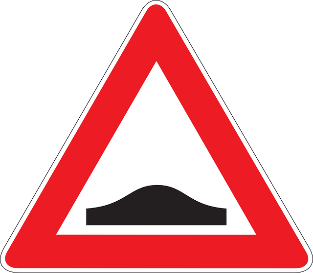 Speed Bump - Guarded Railway Crossing Sign Clipart (640x559), Png Download