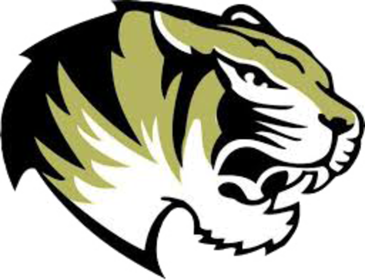 Husky Clipart Raypec - Lee's Summit High School Logo - Png Download (720x554), Png Download